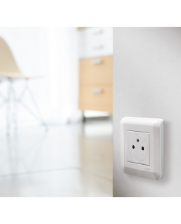 PRISE 2P+T SURFACE MOSAIC 2 MODULES AVEC CONNEXION BORNES AUTOMATIQUES - BLANC